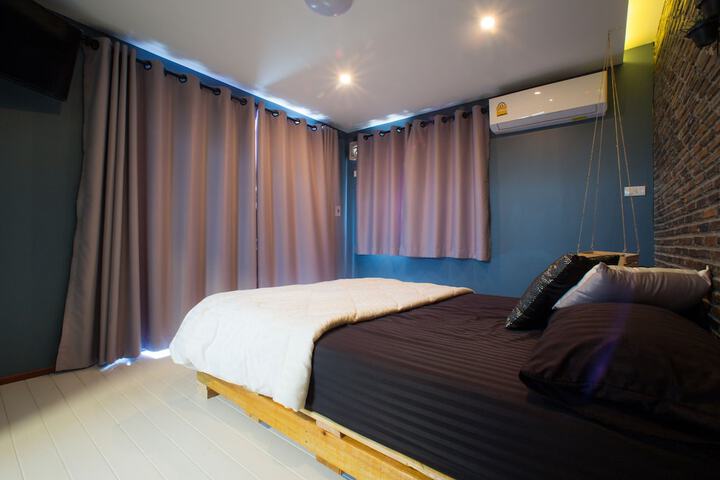 Room 21 of 122