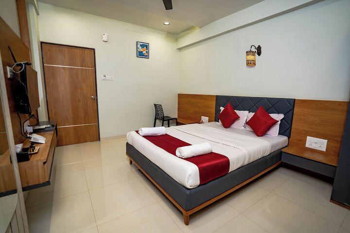 Room 13 of 24