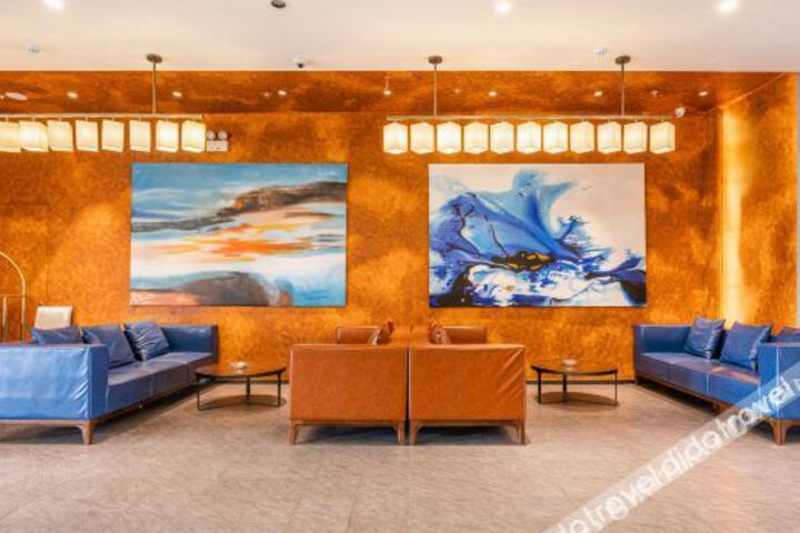 Hotel Interior 8 of 28
