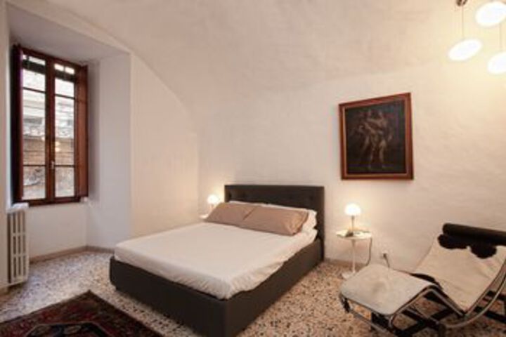 Room 16 of 35