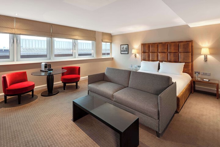Room 22 of 110