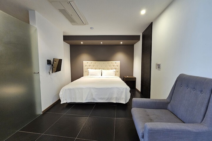 Room 119 of 138