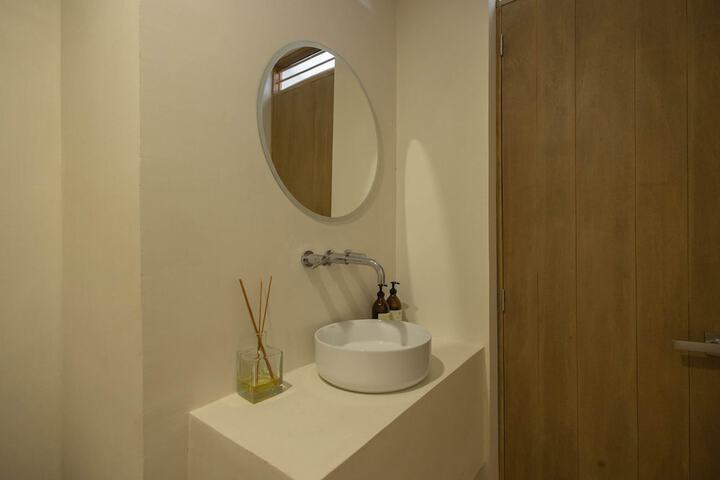 Room 54 of 75