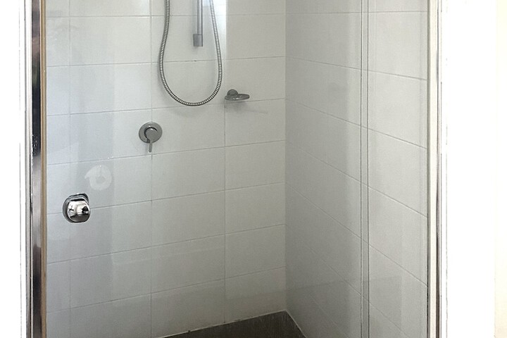 Room 14 of 175