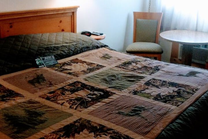 Room 4 of 54