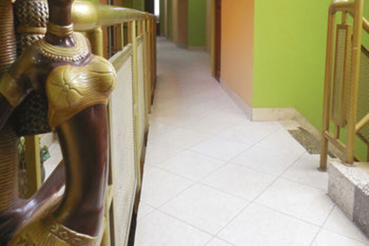 Ballroom/Hall 16 of 22