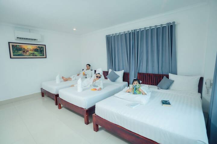 Room 22 of 79