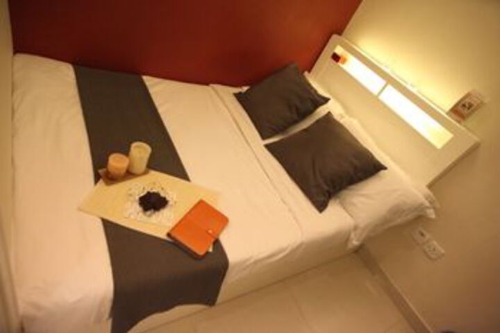 Room 19 of 30