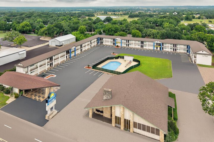 Hotel Entry