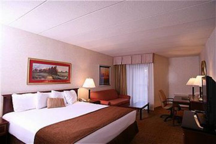 Room 6 of 26