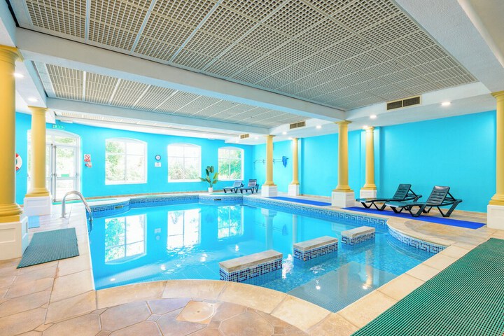 Pool 48 of 63
