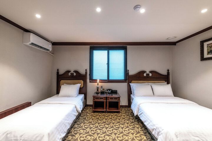 Room 29 of 100