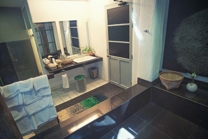 Room 167 of 283