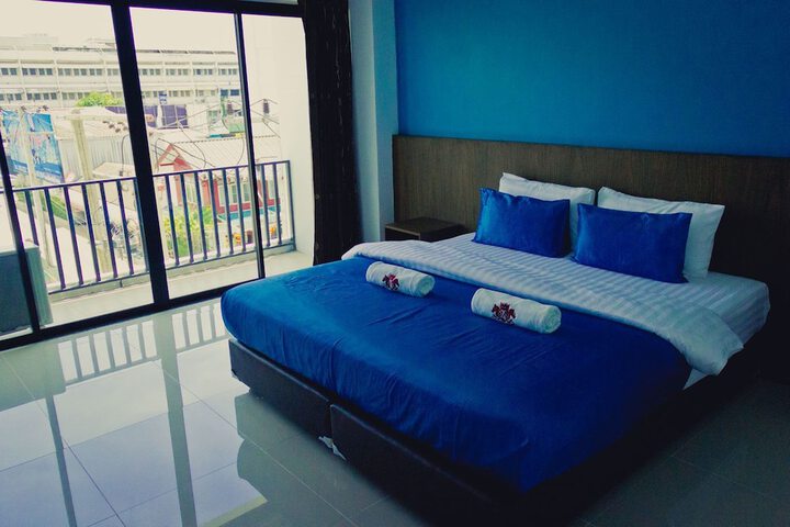 Room 14 of 51