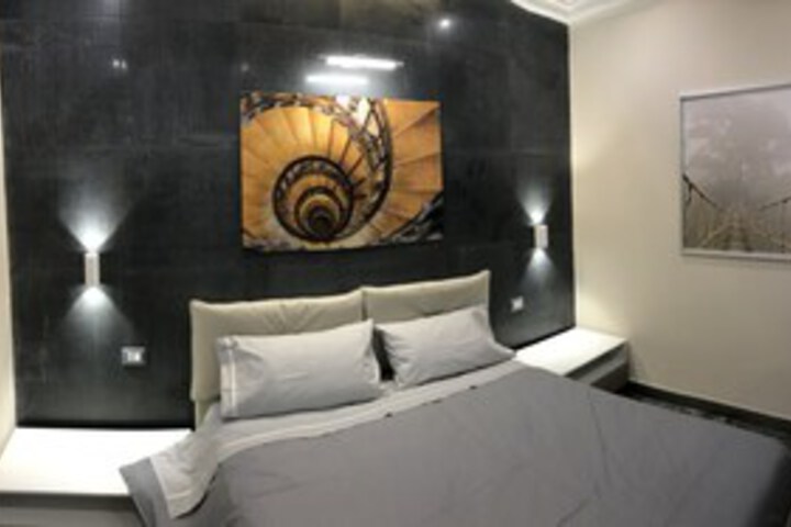 Room 79 of 82