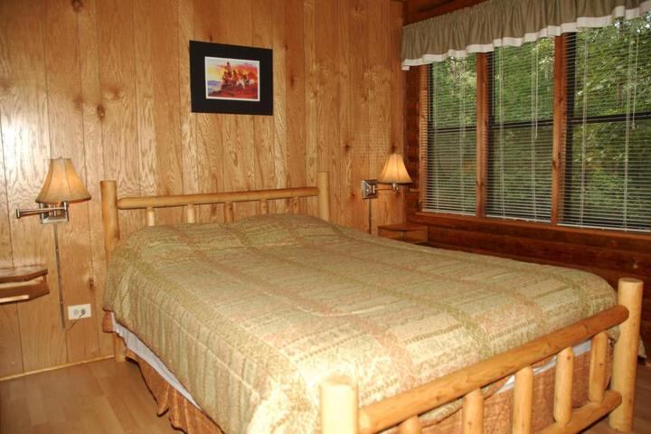 Carolina Landing Camping Resort Cabin 10 in Fair Play, SC