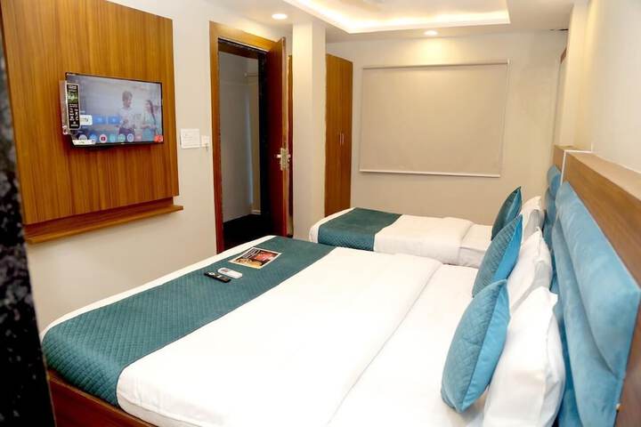Room 19 of 34