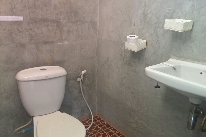 Room 16 of 27