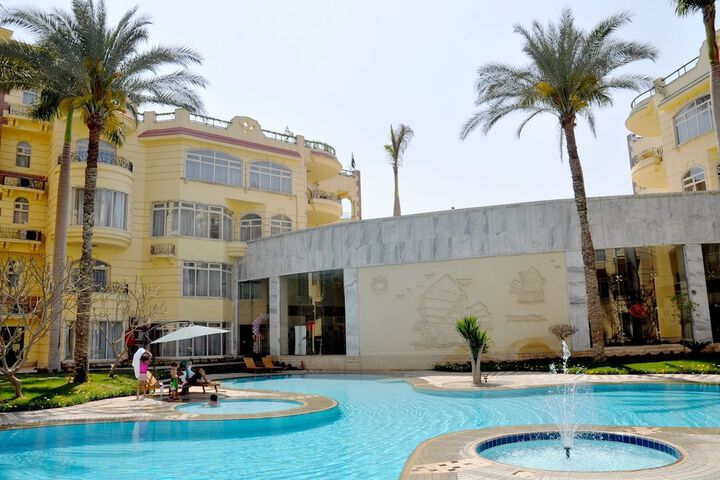 Pool 52 of 117