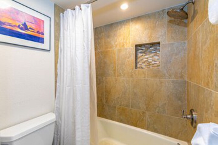 Room 12 of 36