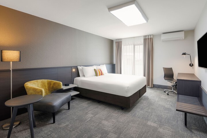 Room 16 of 89
