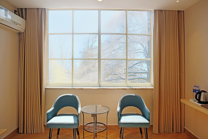 Room 19 of 30