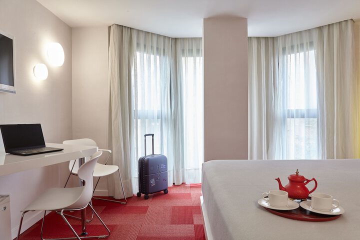 Room 15 of 130