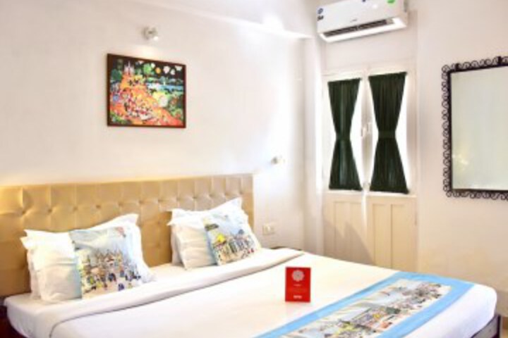 Room 25 of 44