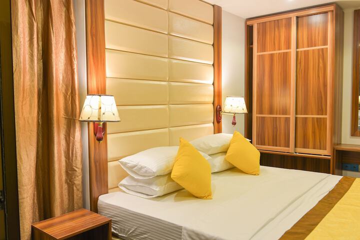 Room 29 of 74