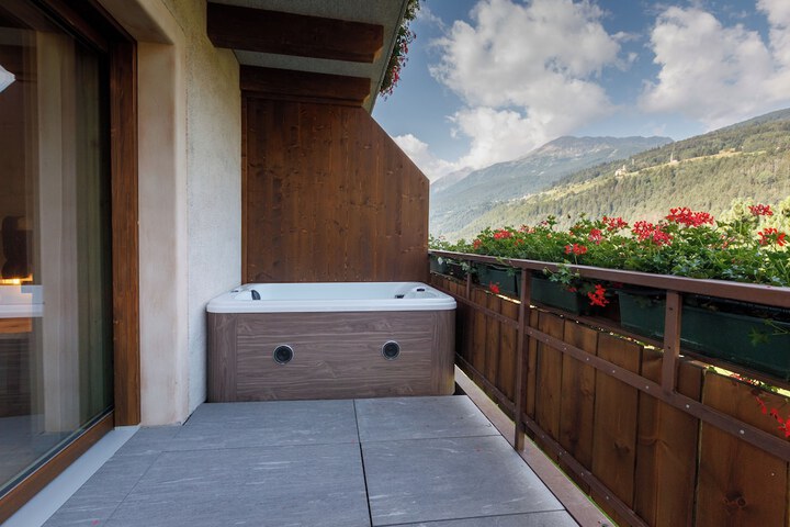 Terrace/Patio 77 of 172
