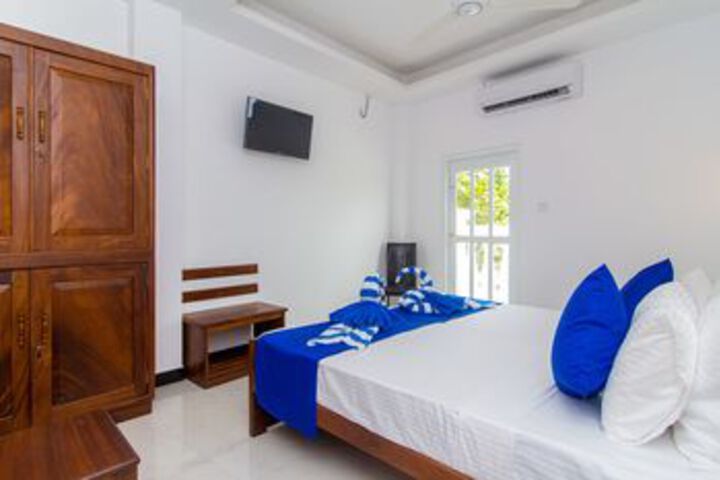 Room 18 of 39