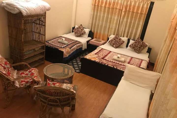 Room 7 of 19