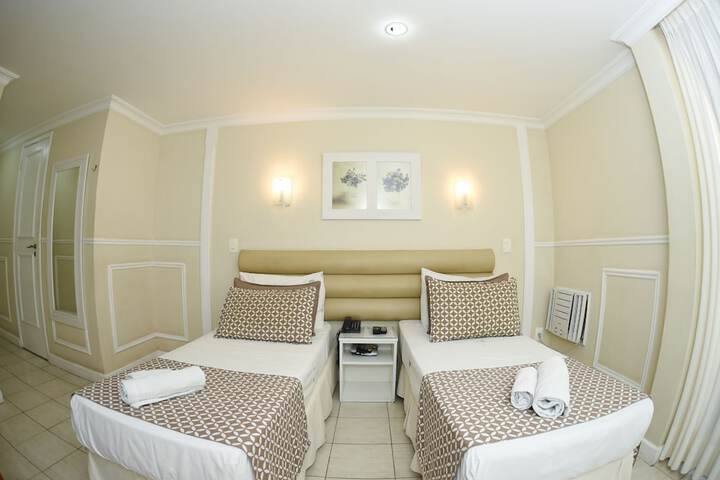 Room 6 of 58