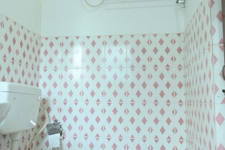 Room 84 of 94