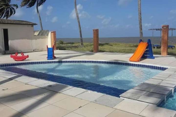 Pool 16 of 32
