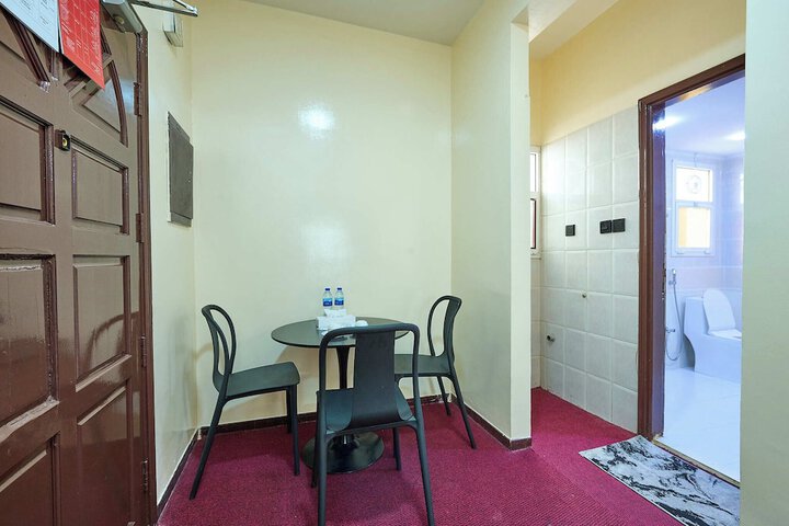 Room 13 of 27
