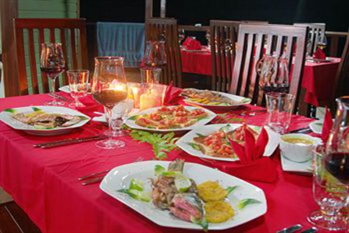 Dining 4 of 25