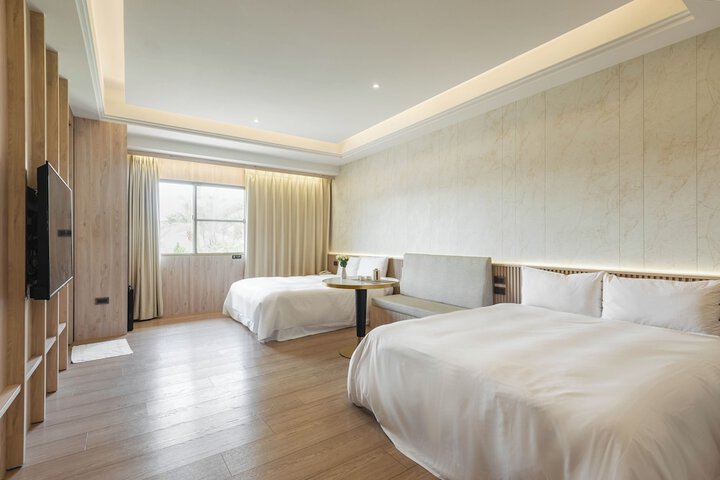 Room 19 of 38