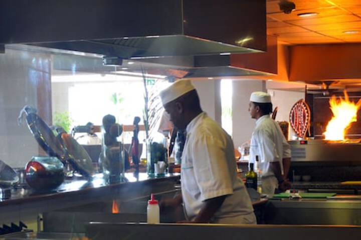 Dining Photos