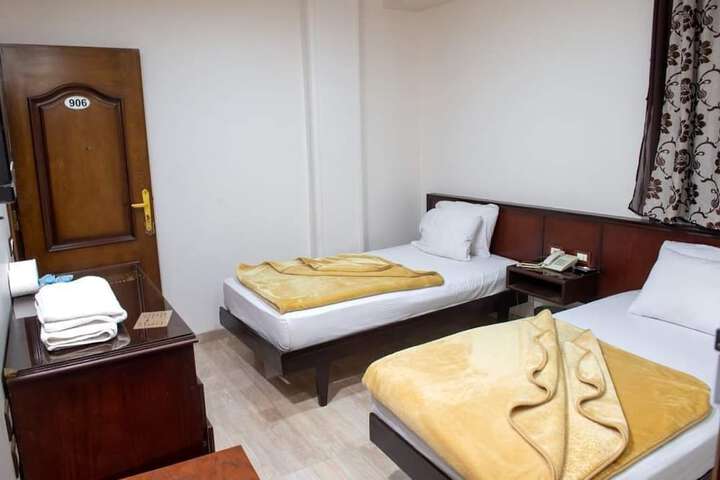 Room 4 of 19