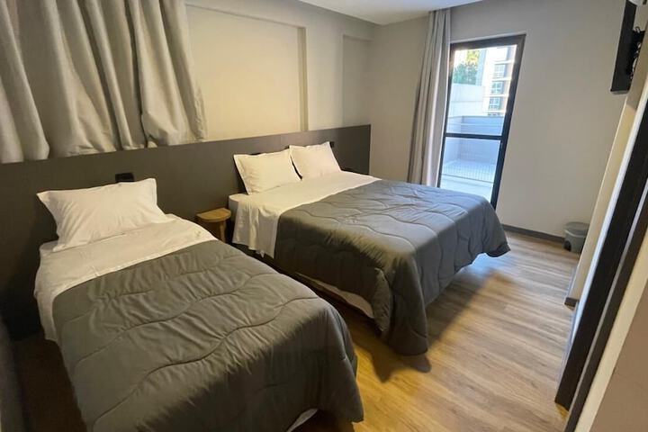 Room 10 of 15
