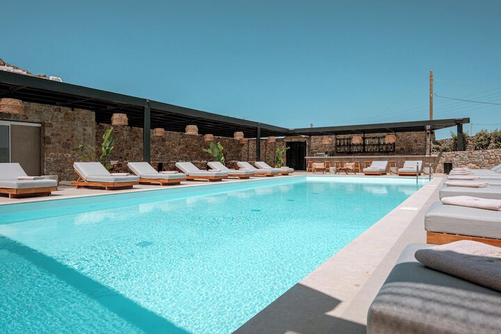 Pool 106 of 144