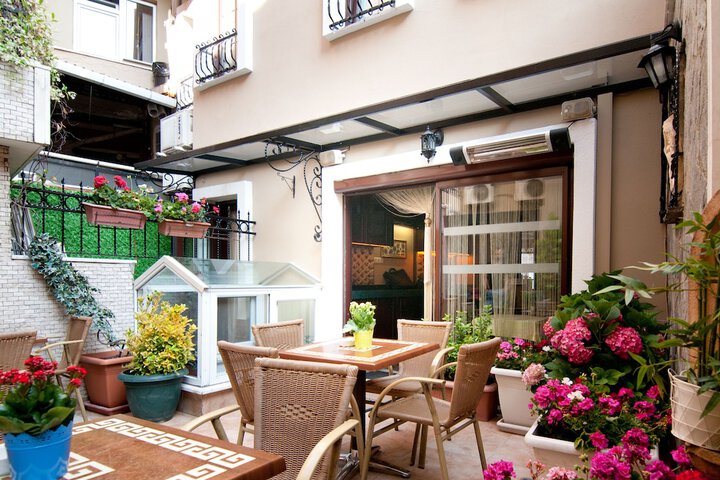 Terrace/Patio 110 of 111