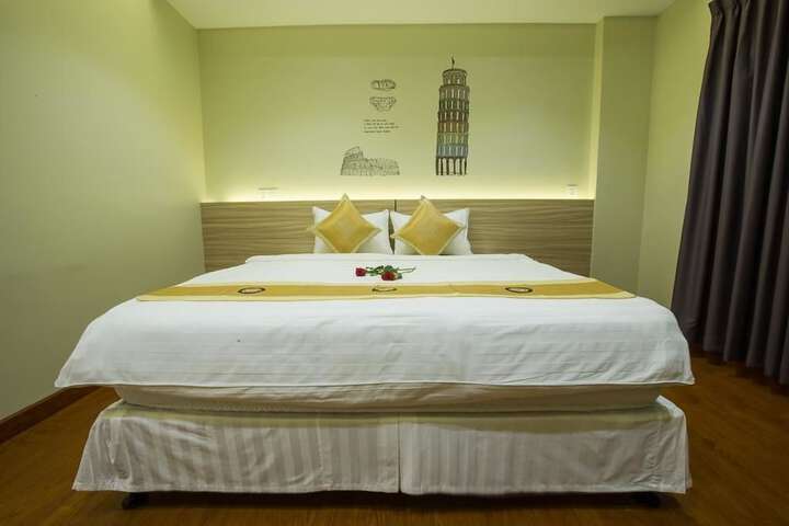 Room 13 of 56