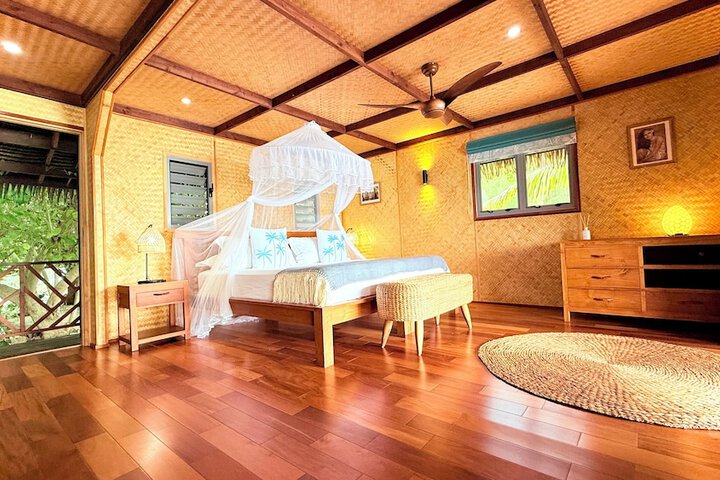 Room 15 of 202