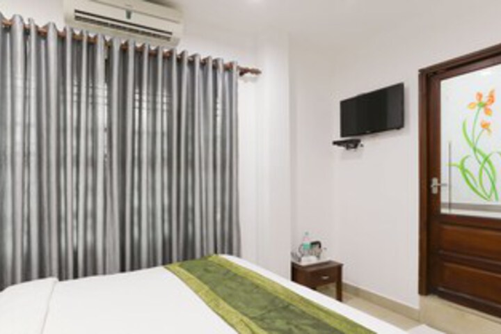 Room 38 of 44