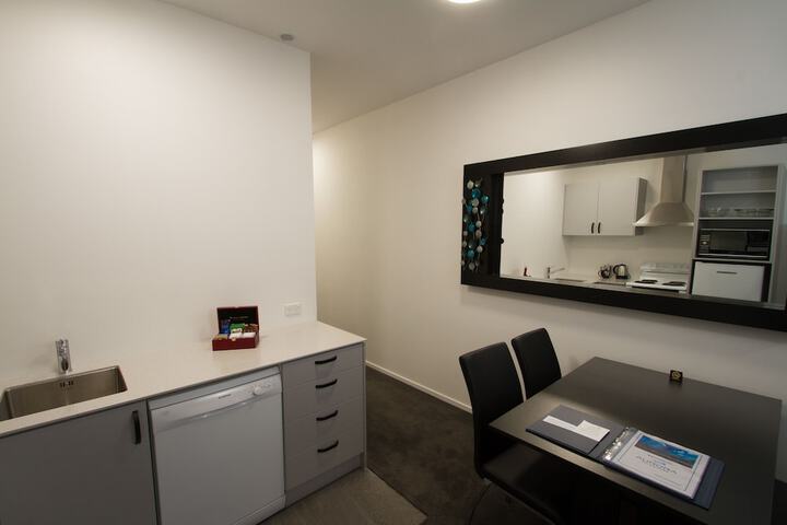 Room 26 of 63