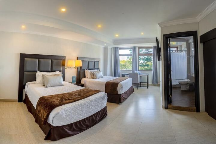 Room 2 of 18