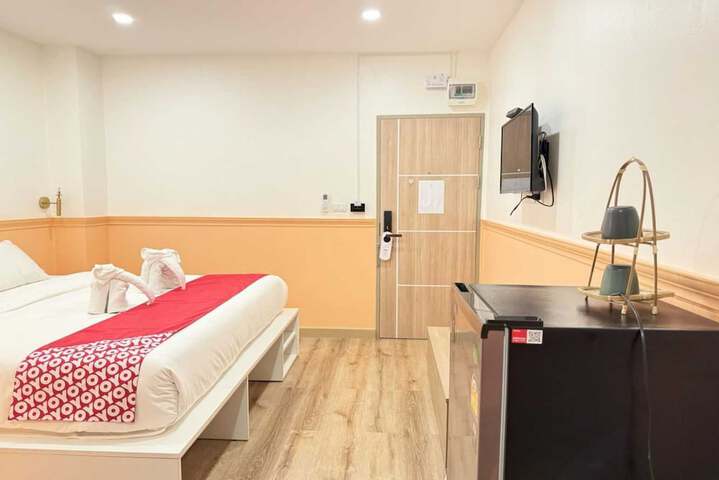 Room 13 of 43