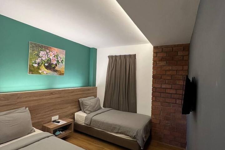 Room 63 of 120